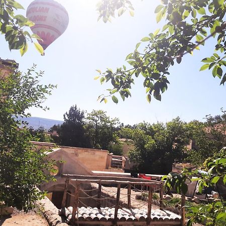 Armesos Cave Hotel Юргюп Екстериор снимка