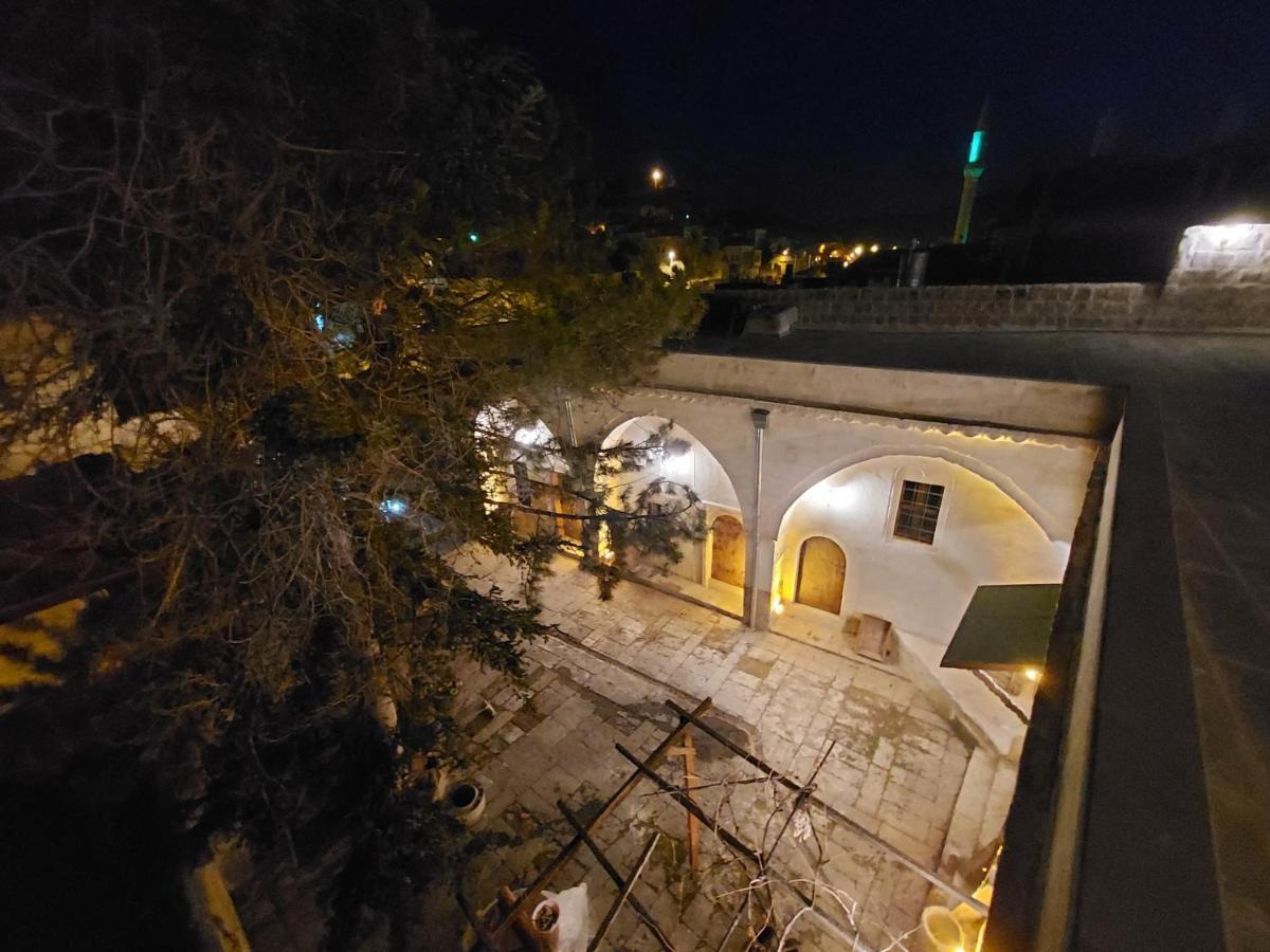 Armesos Cave Hotel Юргюп Екстериор снимка
