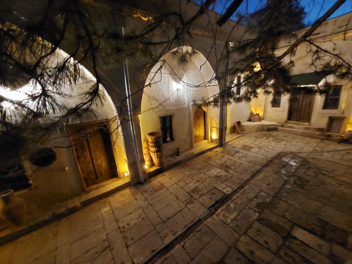 Armesos Cave Hotel Юргюп Екстериор снимка