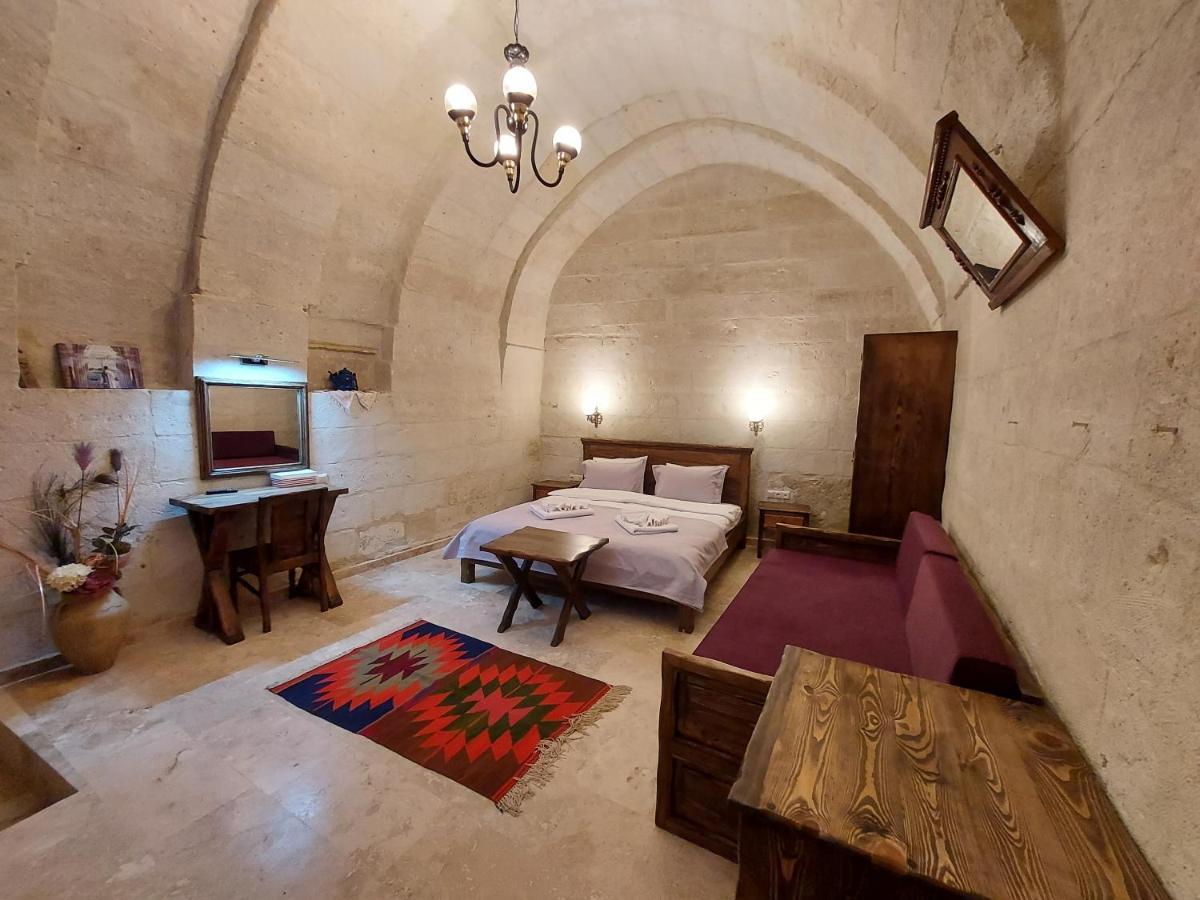 Armesos Cave Hotel Юргюп Екстериор снимка