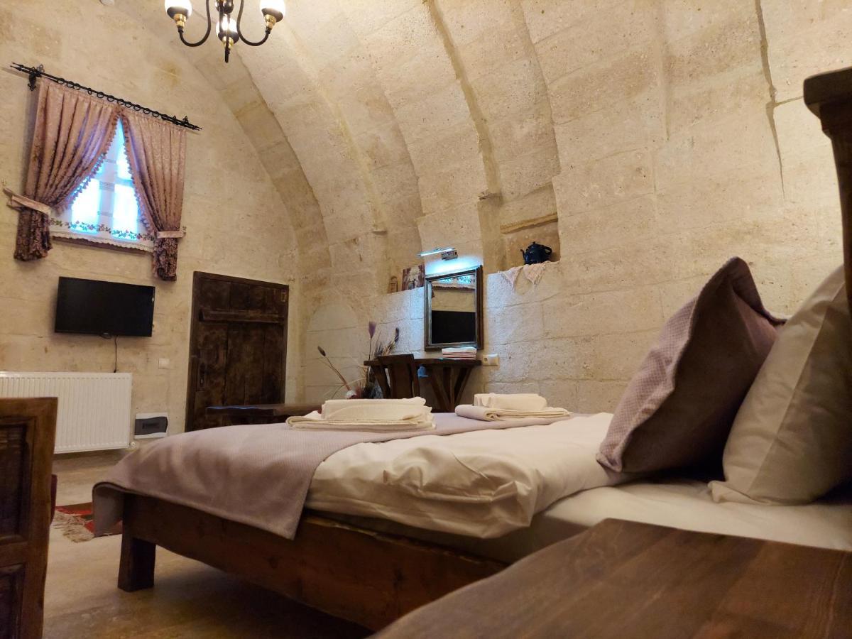 Armesos Cave Hotel Юргюп Екстериор снимка