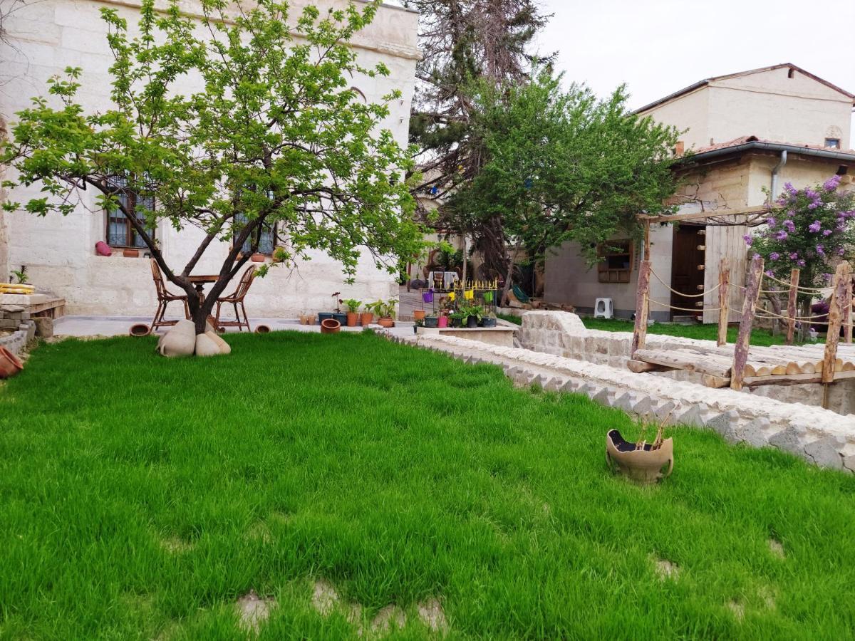 Armesos Cave Hotel Юргюп Екстериор снимка