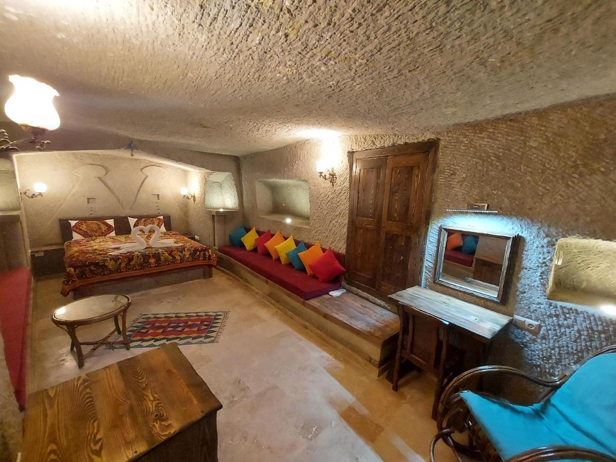 Armesos Cave Hotel Юргюп Екстериор снимка